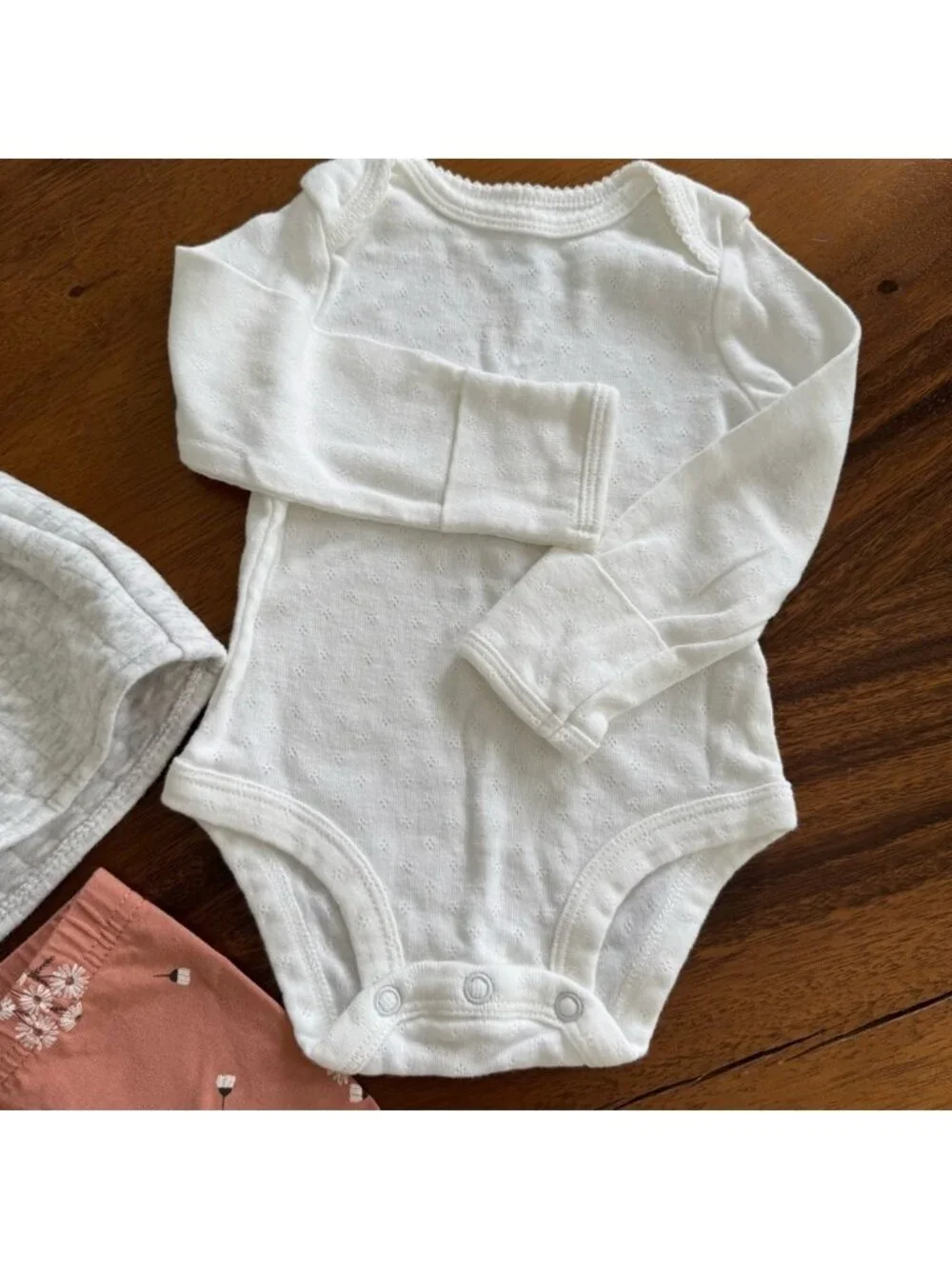 Carter’s Baby Embroidered Vest, White Bodysuit, Floral Leggings Set size 3M